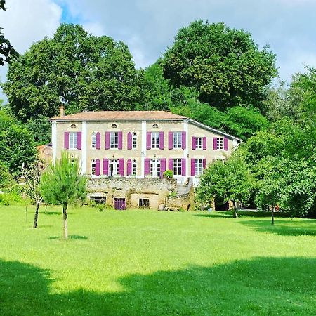 Les Volets Violets Bed & Breakfast Сал Екстериор снимка
